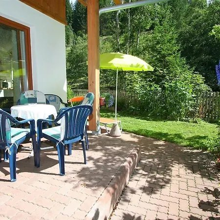Chalet Haus Berghof جيرلوس
