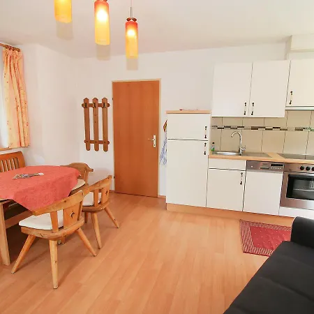בית נופש Chalet Haus Berghof גרלוס