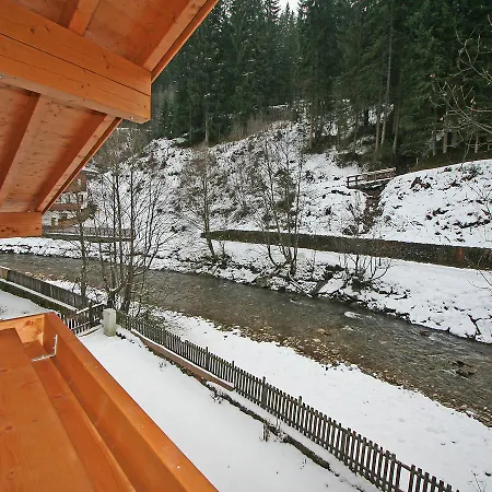 Chalet Haus Berghof בית נופש